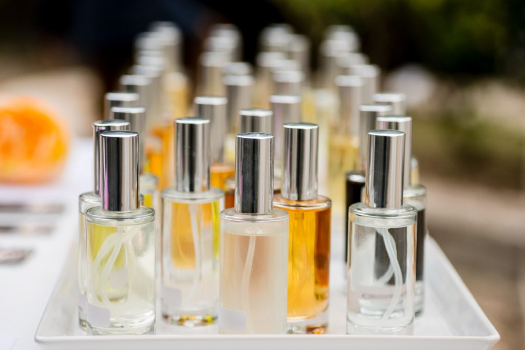 Création signature olfactive parfum professionnels